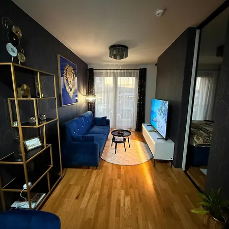 Andy's In Downtown Metropolis With Parking *