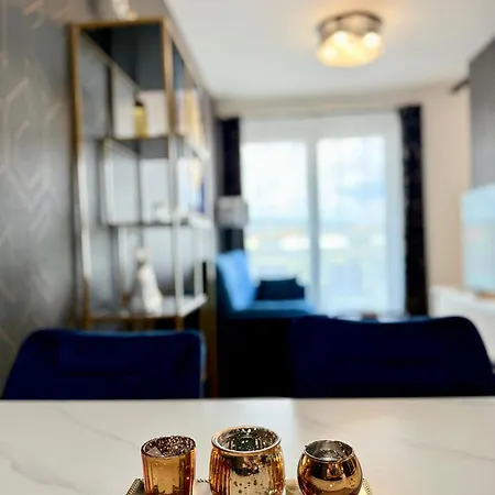 Andy's In Downtown Metropolis With Parking 公寓 *