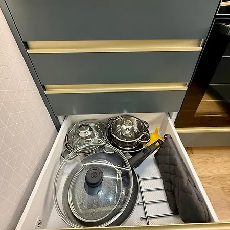 Andy's In Downtown Metropolis With Parking Bratislava