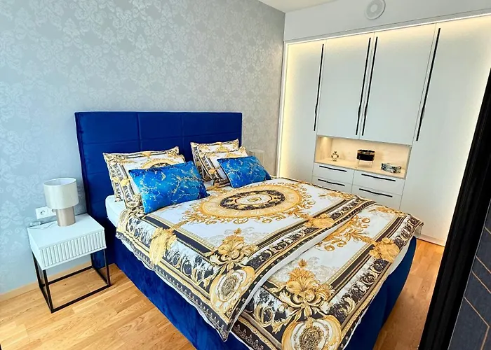 Andy's In Downtown Metropolis With Parking アパート