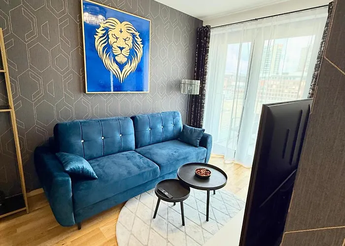 Andy's In Downtown Metropolis With Parking Apartament