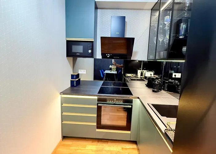 Andy's In Downtown Metropolis With Parking * ブラチスラヴァ