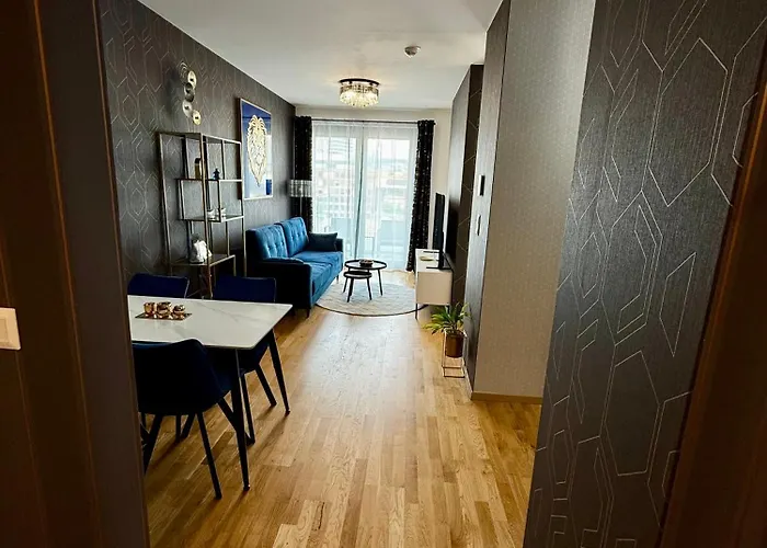 Andy's In Downtown Metropolis With Parking Apartmán *