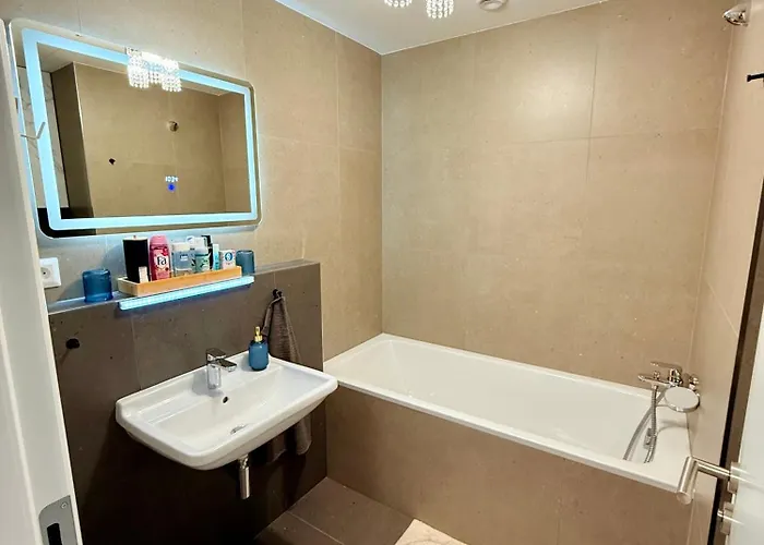 Apartament Andy's In Downtown Metropolis With Parking Bratislava