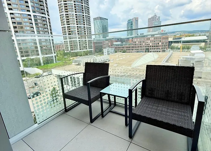 Apartament Andy's In Downtown Metropolis With Parking *