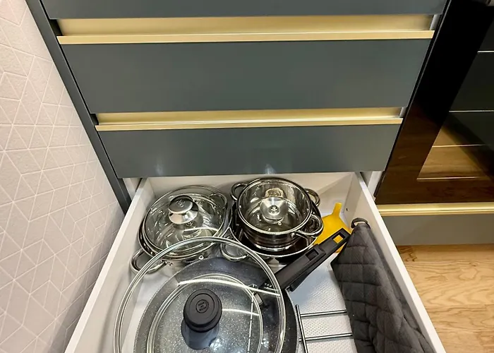 Andy's In Downtown Metropolis With Parking ブラチスラヴァ