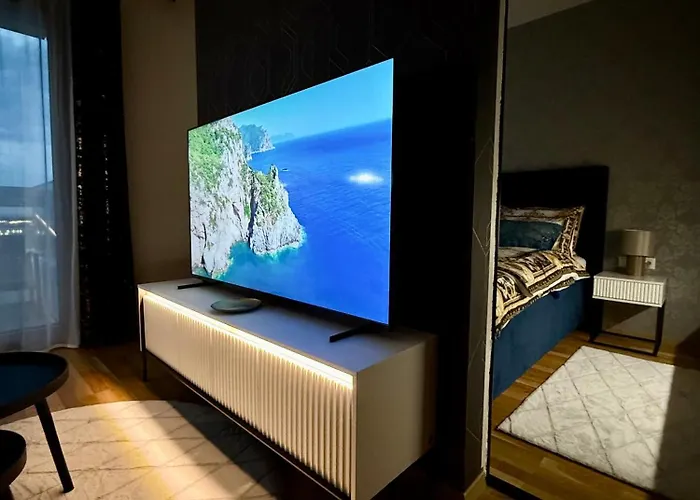 Andy's In Downtown Metropolis With Parking ברטיסלאבה