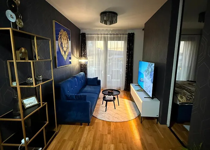 Andy's In Downtown Metropolis With Parking *