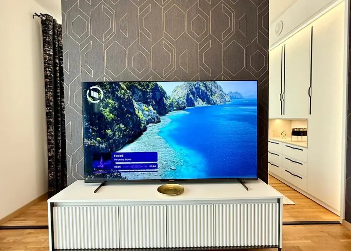 Andy's In Downtown Metropolis With Parking * ברטיסלאבה