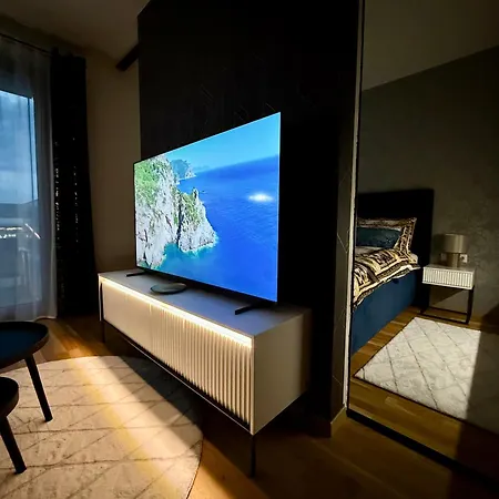 Andy's In Downtown Metropolis With Parking Pozsony