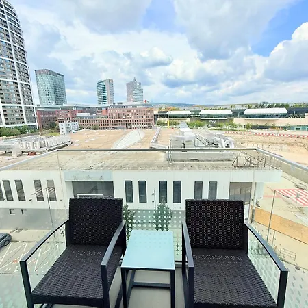 Andy's In Downtown Metropolis With Parking * Pozsony